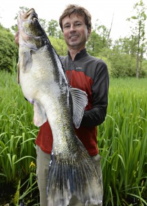 Martin Lenzberg med flot sandart på 7,2 kg fra Furesøen.