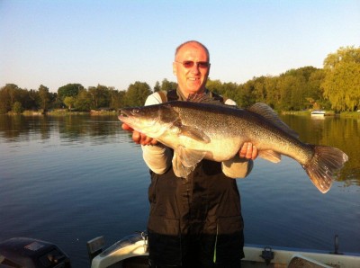 Henrik med sin meget flotte 1. juni sandart på 7,50 kg.